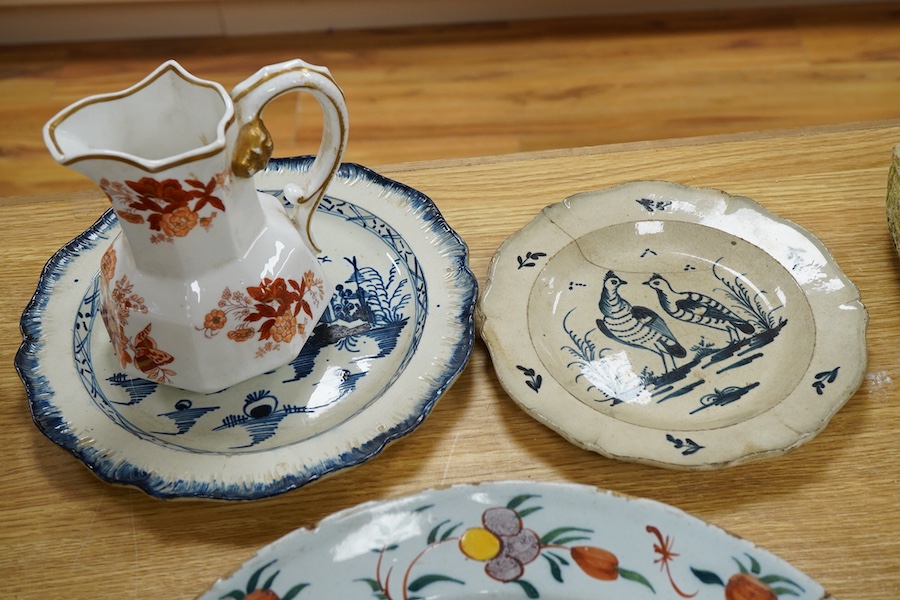 Two 18th century English delftware plates or dishes and two pearlware dishes, together with a Spode jug